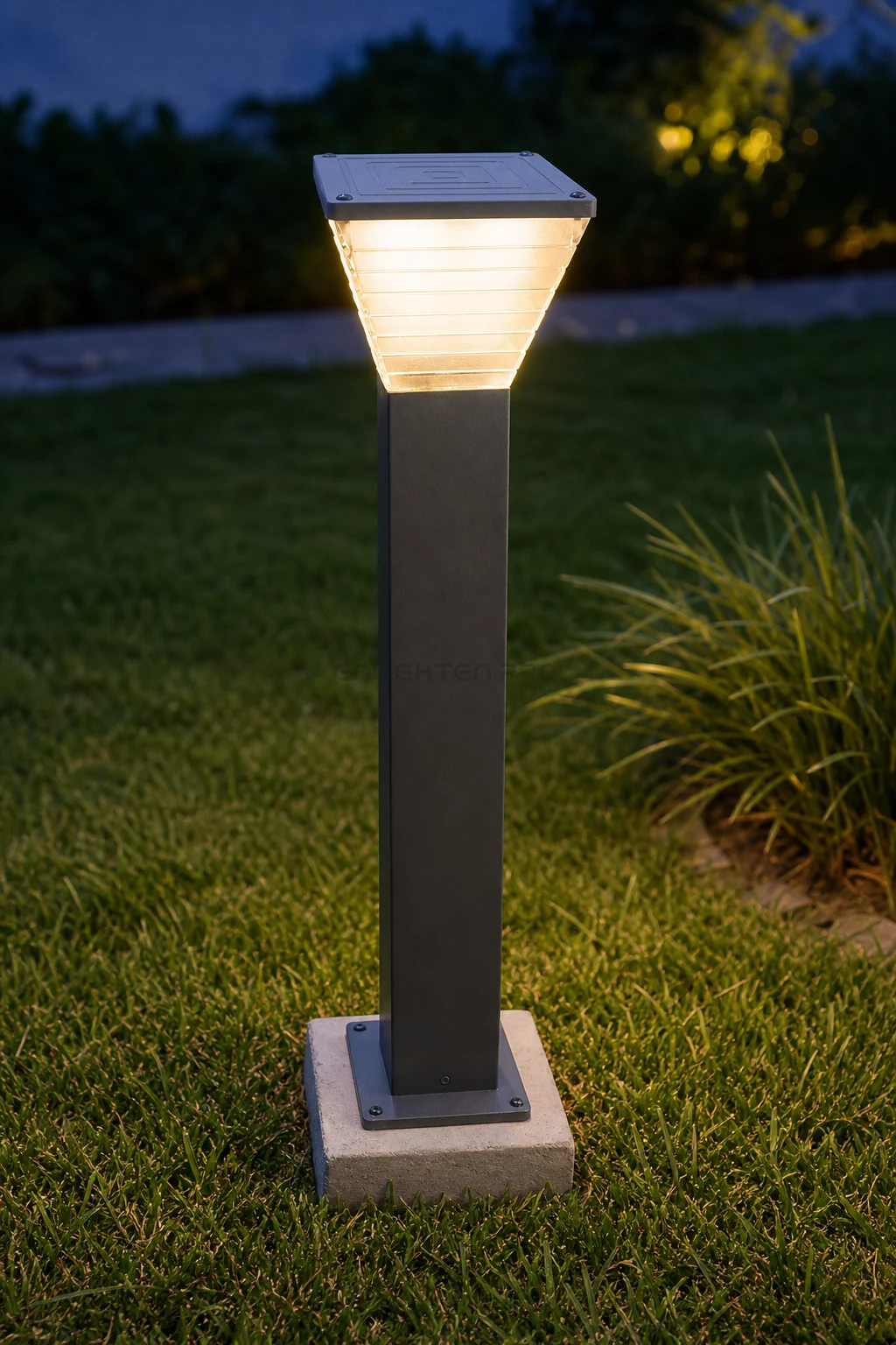 Cast Aluminium Bollard · Decorative Series