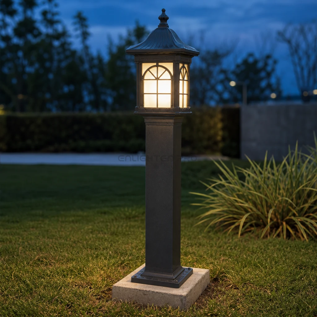 Cast Aluminium Bollard · Decorative Series